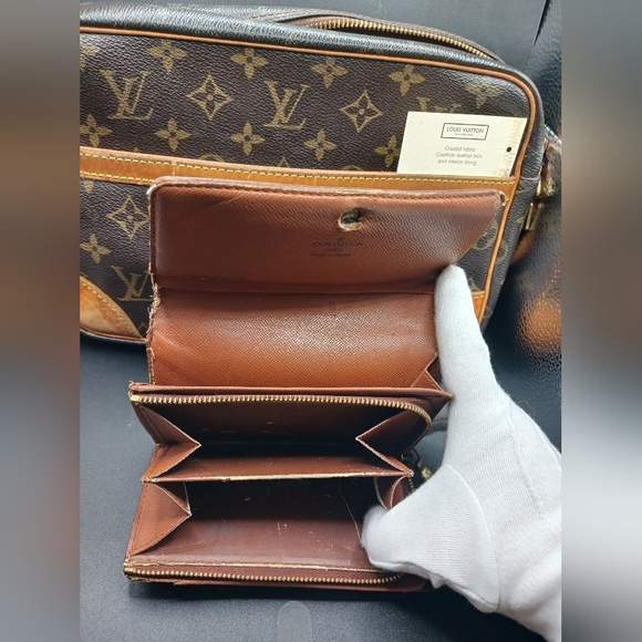 🏷 AS-IS Louis Vuitton Wallet Lot – Monogram Canvas – Parts or Repair - Picture 11 of 17